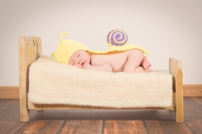 What-are-the-best-sleeping-positions-and-signs-for-babies