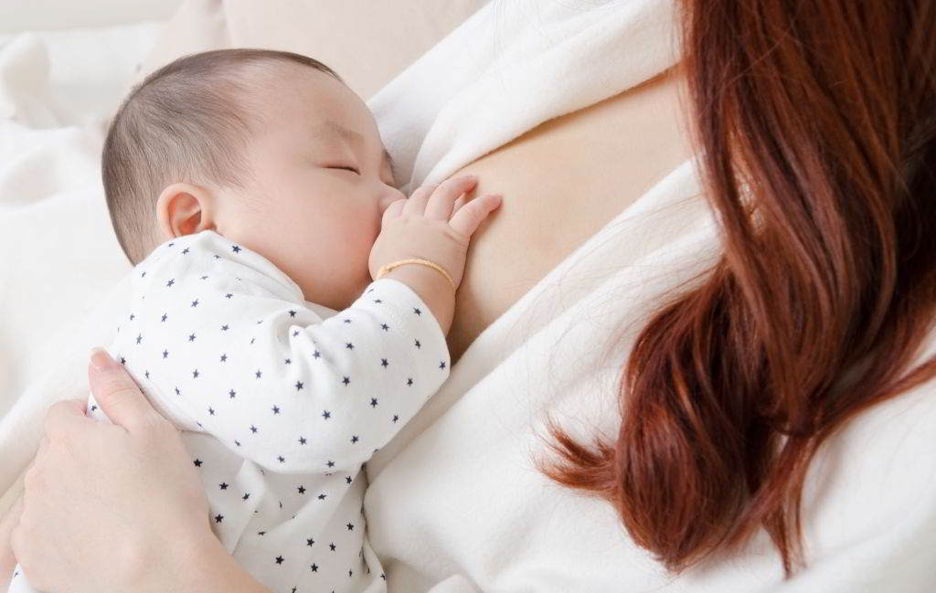 babies falling asleep while breastfeeding