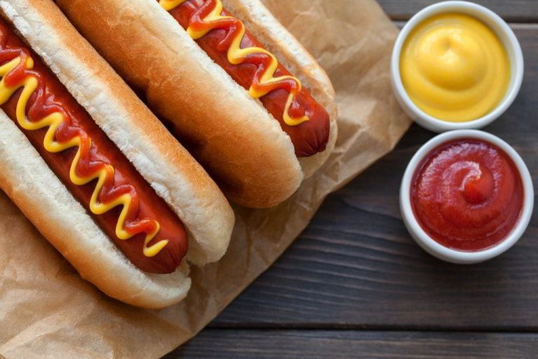 can pregnant women eat hotdogs