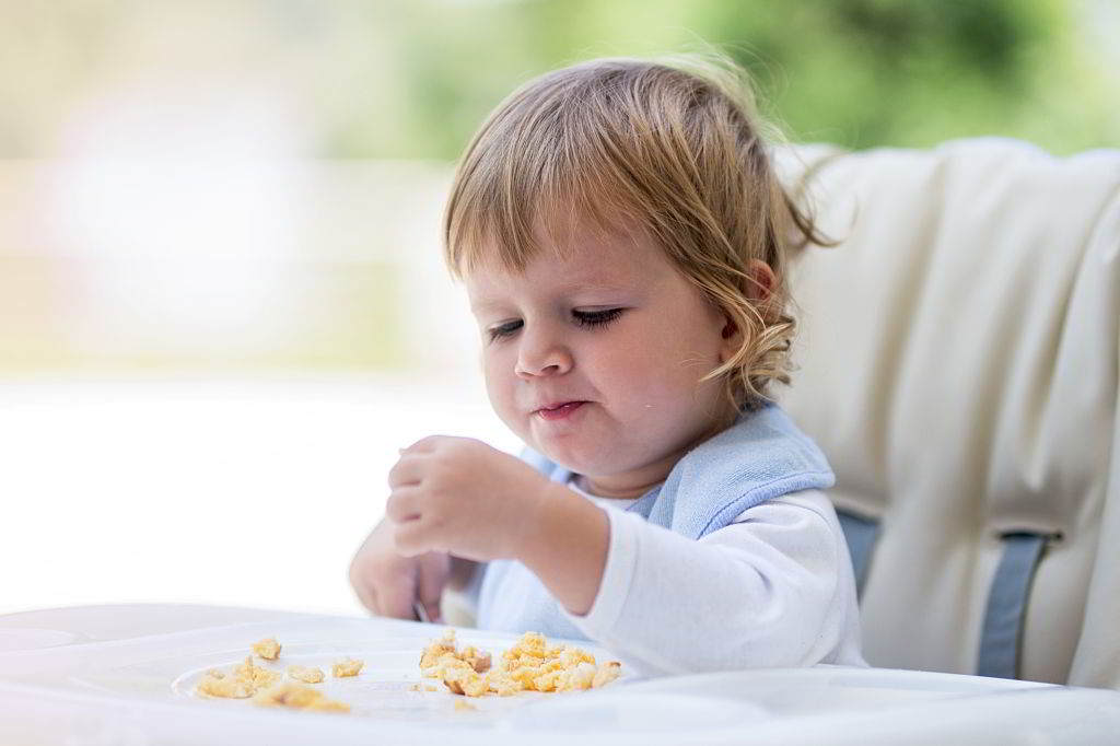when can babies eat cheerios