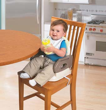 5. Deluxe Comfort Folding Booster Seat from Summer Infant