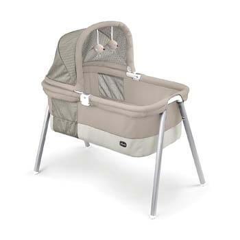 4. Chicco Deluxe Bassinet